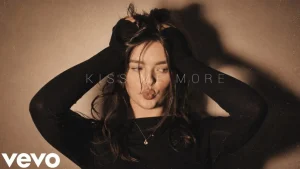 Angle - Kiss Me More