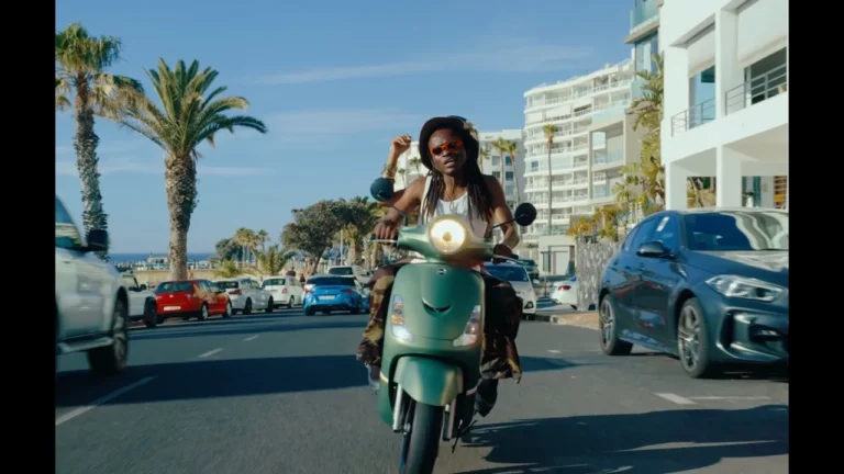 Balloranking - Melanin Ft. Oxlade